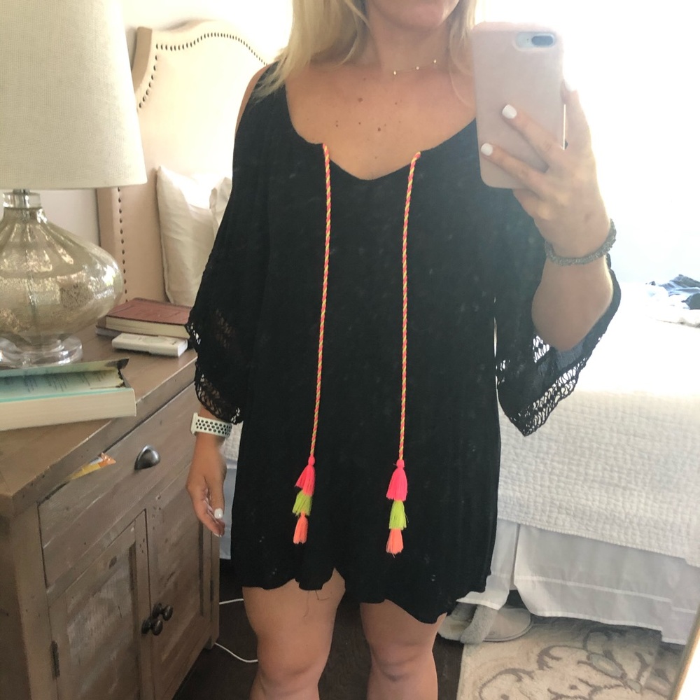 Surf gypsy black swim cover up- Large